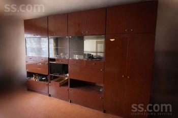 Sekcija izmantošanai pēc būtības, kā kurināmo vai plāksnes. Pašizvešana, Torņkalns, 4. st, nav lifta. Varam palīdzēt ar izjaukšanu.