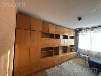 Kumode / skapītis – Bez Maksas