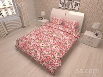 Kvalitatīvs dabīga satīna gultas veļas komplekts.